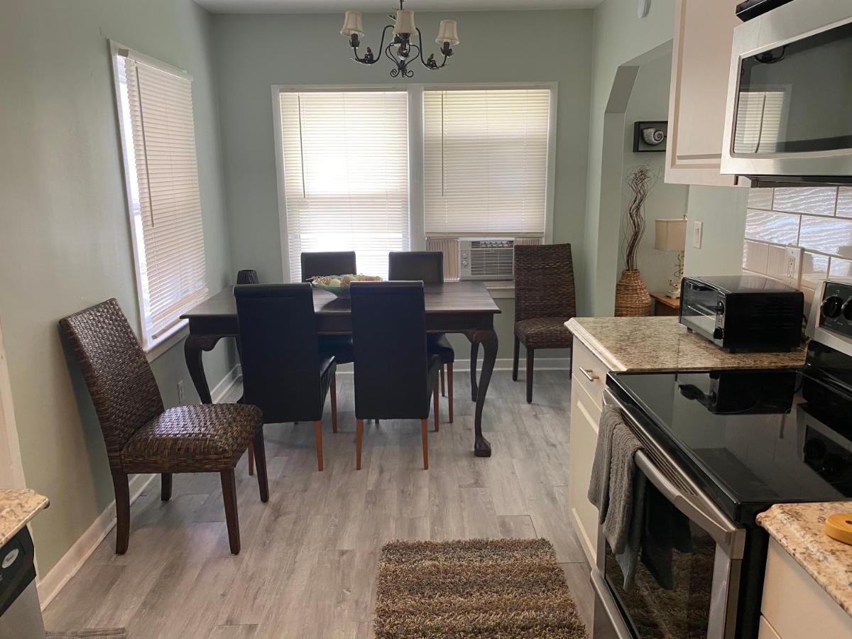 5 Min To Beach Large Living Room Fenced Backyard Bbq Firepit Driveway Boat Parking Lake Worth Beach Luaran gambar