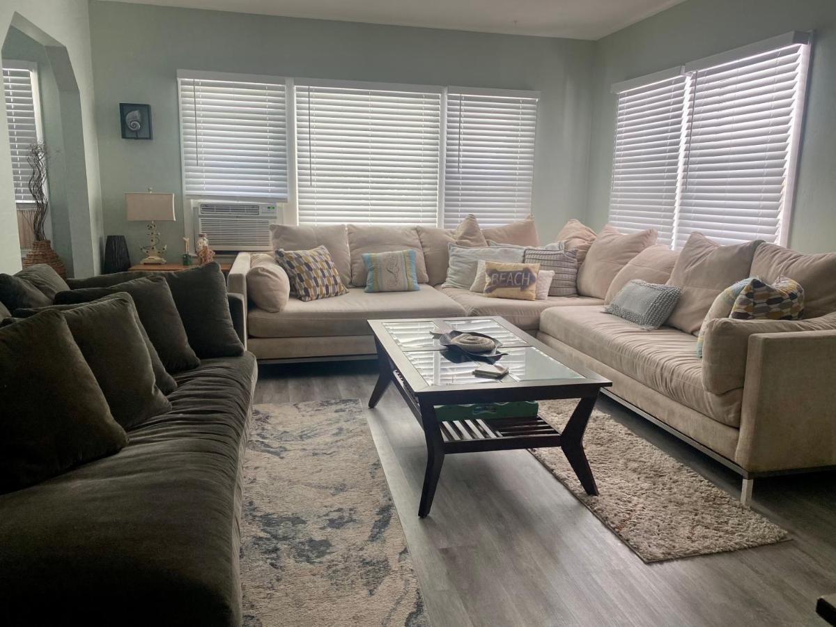 5 Min To Beach Large Living Room Fenced Backyard Bbq Firepit Driveway Boat Parking Lake Worth Beach Luaran gambar